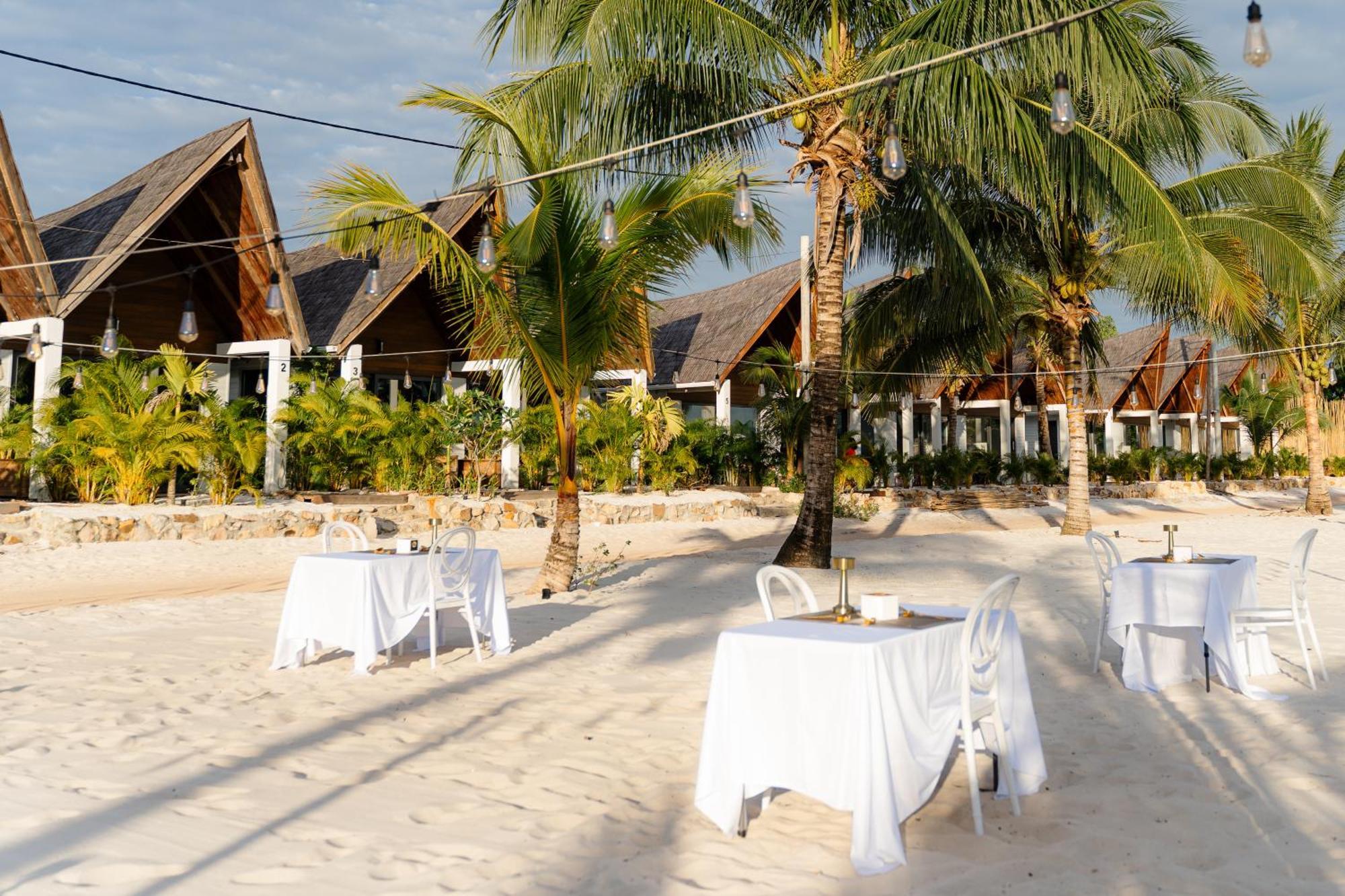 Golden Beach Resort Sok San Village Eksteriør bilde